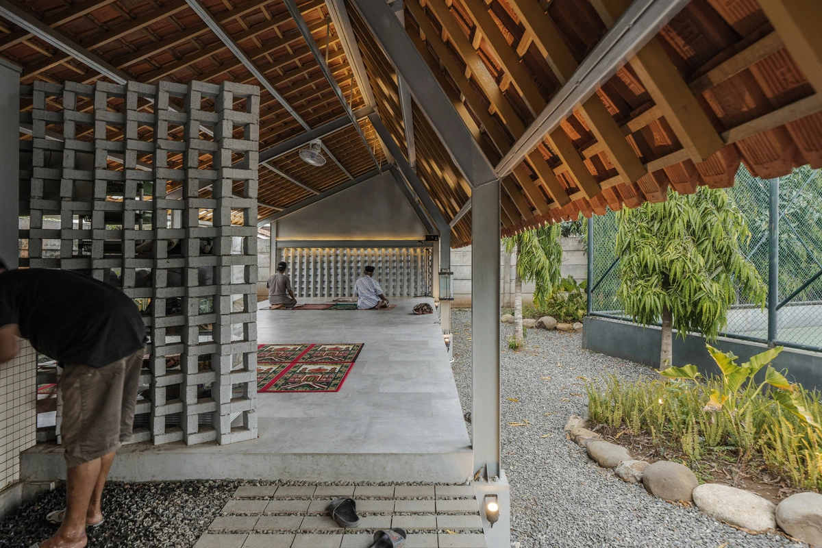 Mushola Hizbul Wathon - Prayer space design